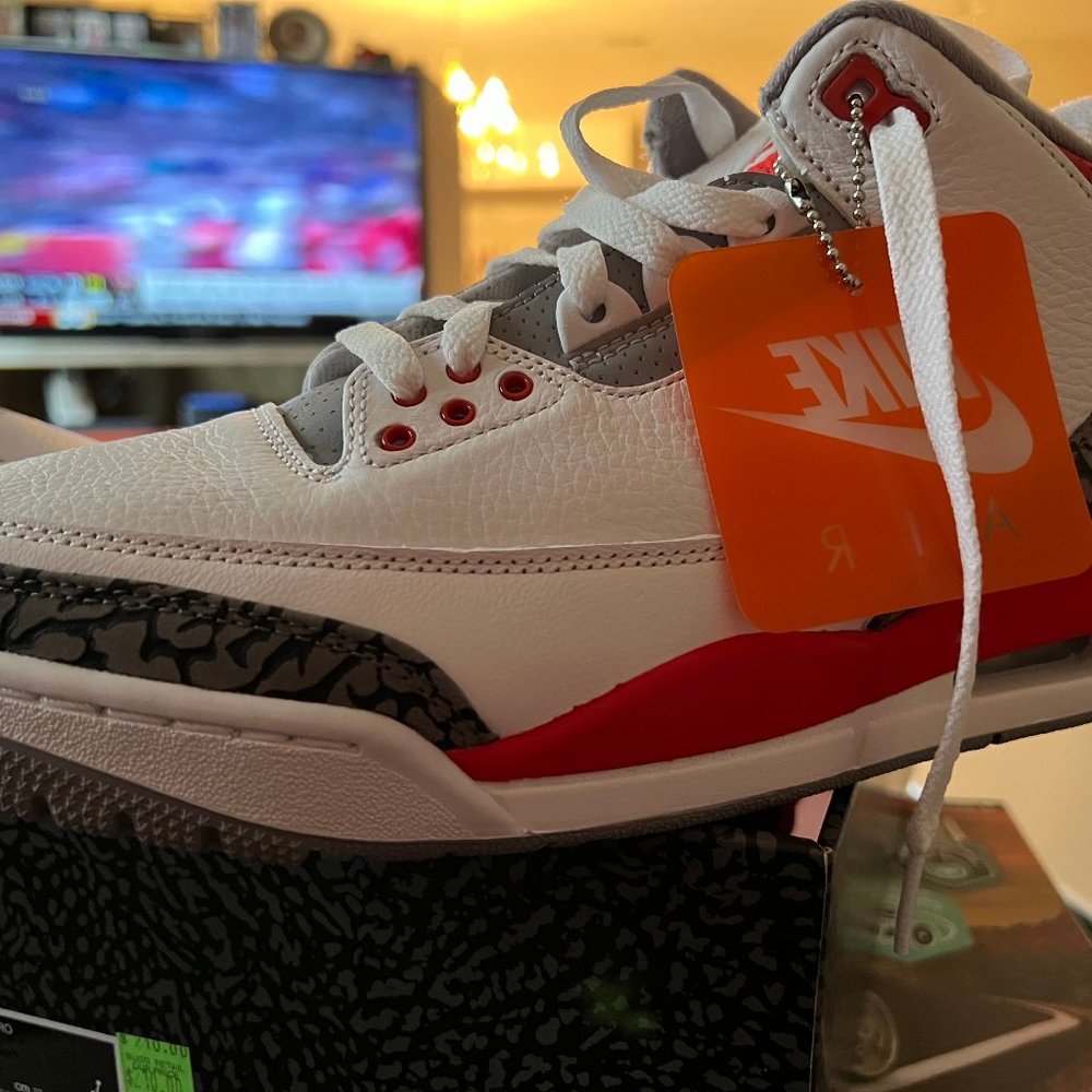 Jordan Retro 3's